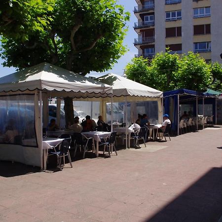 Pensión La Marina Castro Urdiales Exterior foto