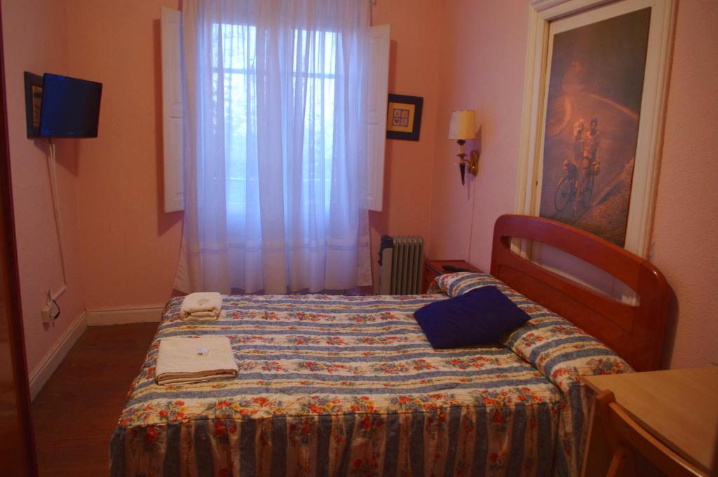 Pensión La Marina Castro Urdiales Quarto foto