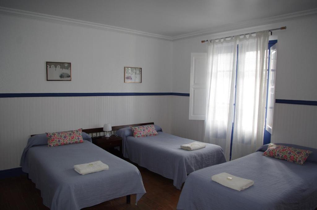 Pensión La Marina Castro Urdiales Exterior foto
