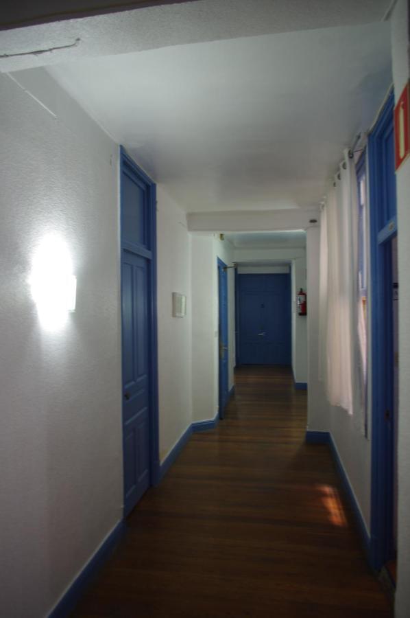 Pensión La Marina Castro Urdiales Exterior foto